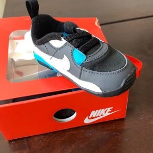 Nike Max 90 crib